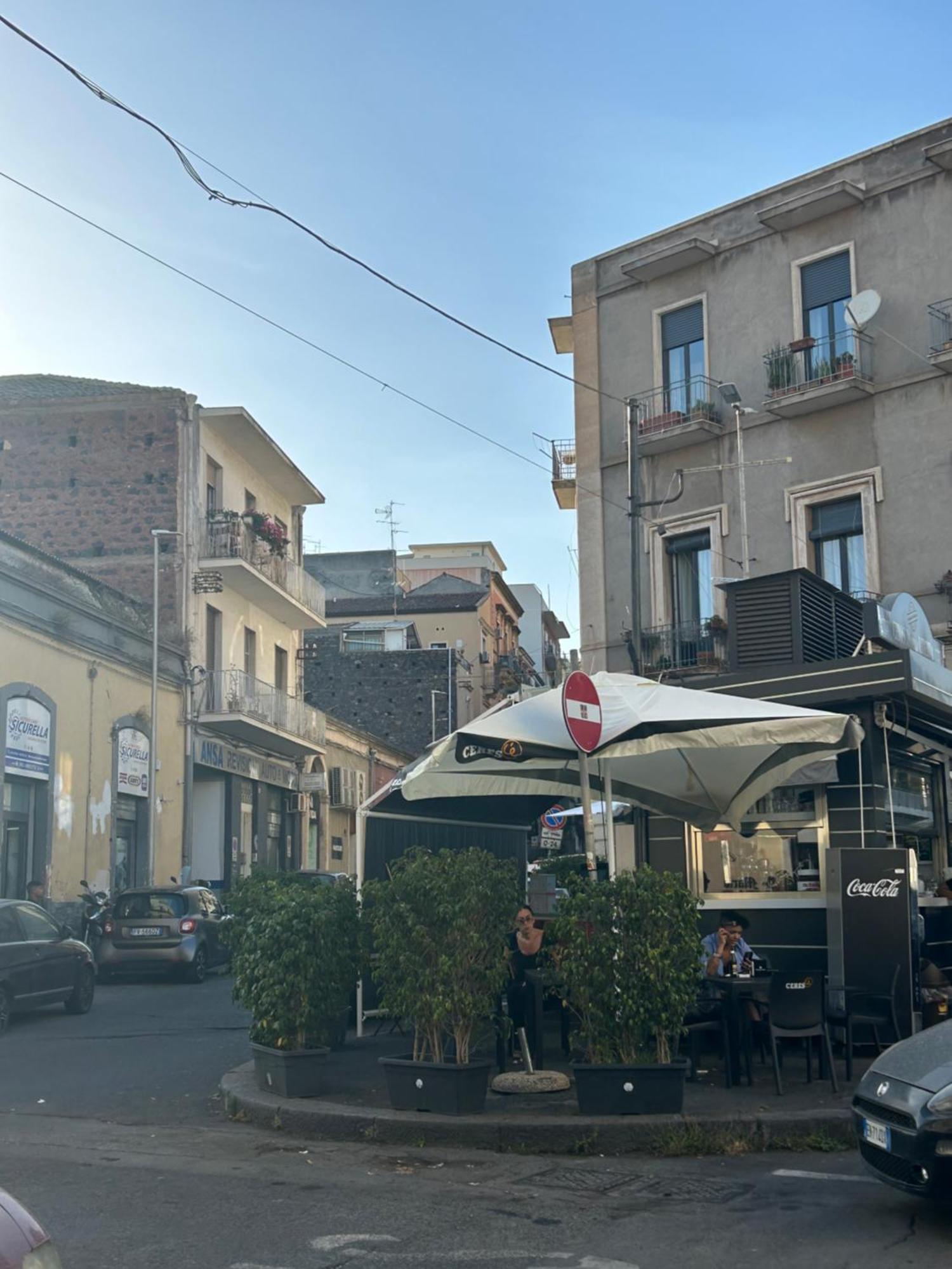 Central Station House Catania Bagian luar foto